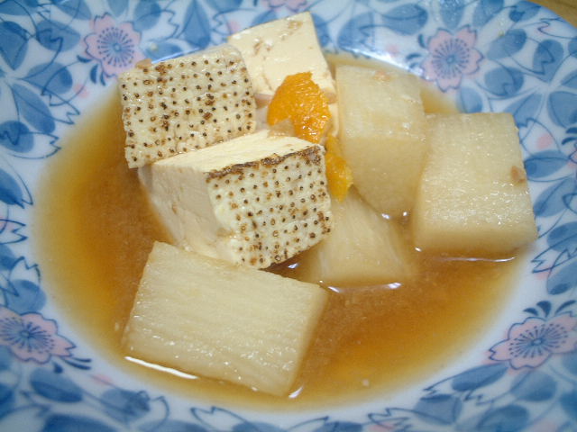 焼豆腐と山芋のユズ味噌煮